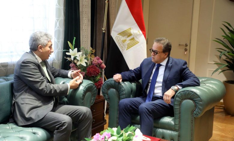 وزيرا-الصحة-والسياحة-يبحثان-استراتيجية-تكاملية-للارتقاء-بالخدمات-الطبية-للسائحين