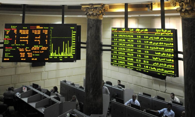 البورصة-تتماسك-قرب-قممها-التاريخية-بدعم-تدوير-السيولة-بين-القطاعات