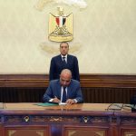 رئيس-الوزراء-يشهد-توقيع-بروتوكول-بين-شركة-تحيا-مصر-ووزارتى-الكهرباء-والمالية