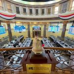 البورصة-تلتقط-أنفاسها-قرب-القمة-التاريخية