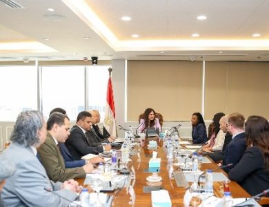 وزيرة-الإسكان-تبحث-مع-وفد-من-البنك-الدولى-تعزيز-أوجه-التعاون-المستقبلية