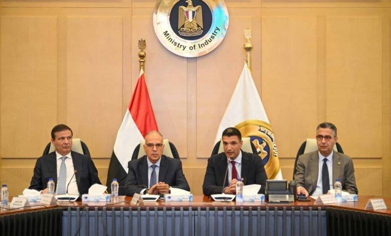لجنة-حكومية-لإدارة-البصمة-المائية-بالصناعات-الغذائية