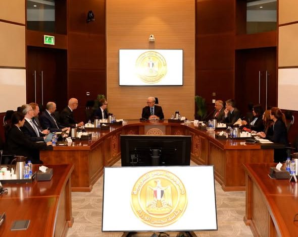 مجلس-الوزراء-يبحث-مع-البنك-الدولي-تعزيز-التعاون-المشترك