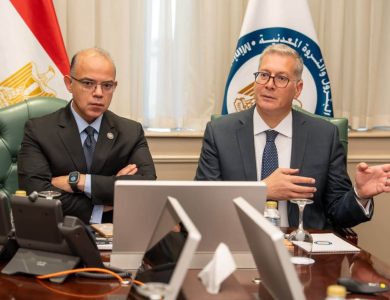لجنة-بين-“الاستثمار”-و”البترول”-لتعزيز-فرص-تمويل-المشروعات-وجذب-الشراكات-الدولية