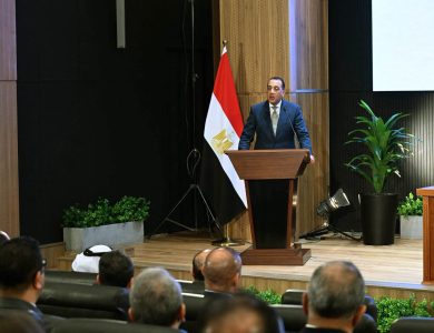 “مدبولى”:-95-نوعًا-من-الصناعة-وآلاف-المصانع-ستدخل-فى-تنمية-مشروع-«ميدار»-و«الفطيم»